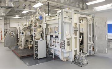 Hypobaric chamber for simulating high altitude conditions for pilots.