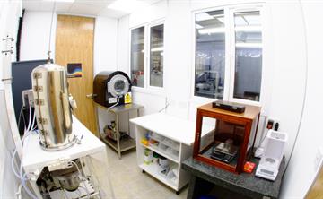 Outgassing room